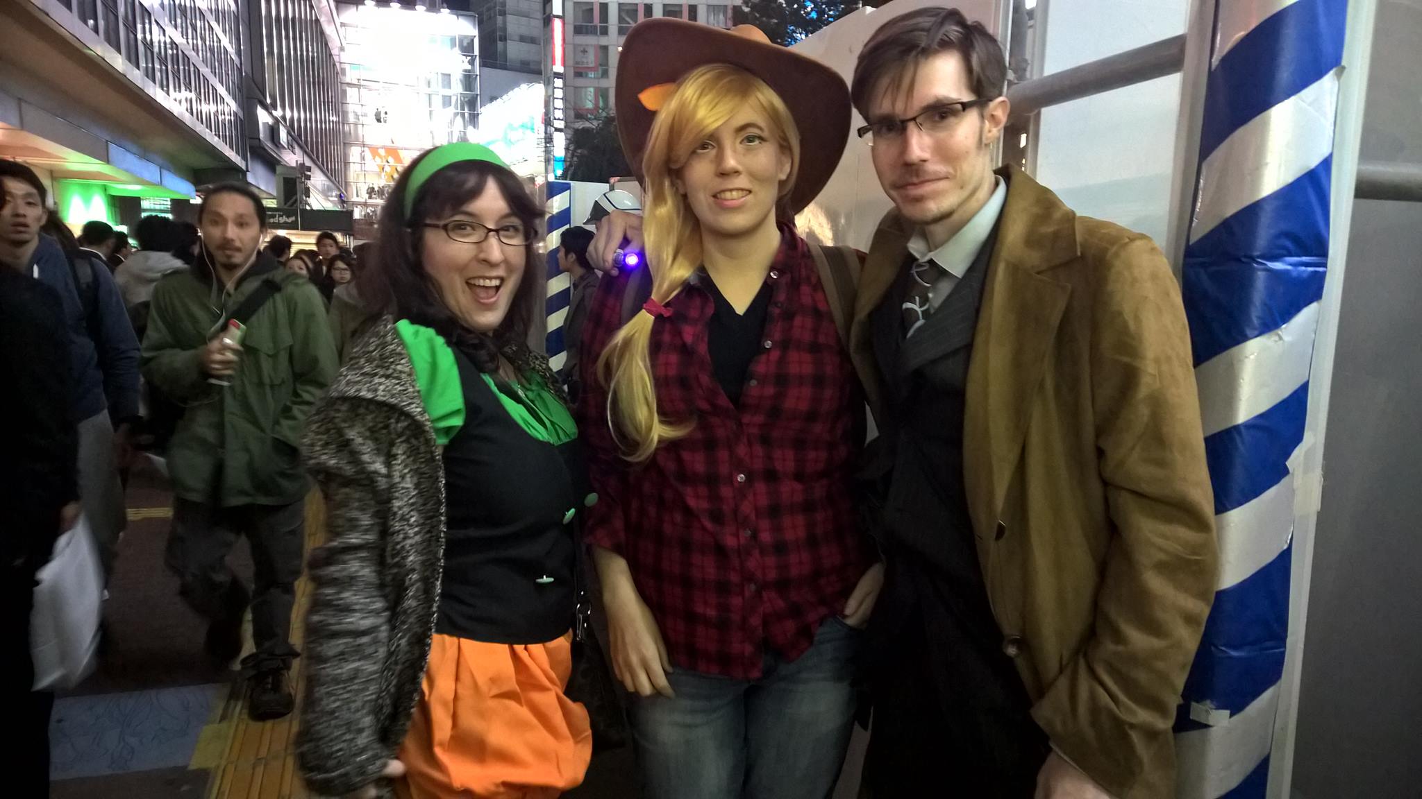 Pumpkin, Applejack, and the Doctor